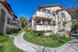 27919 Sarabande, Canyon Country, CA 91387 - Photo 3