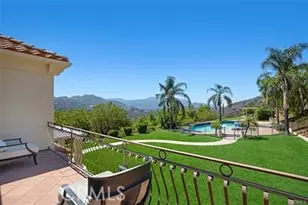 24992 Normans Way, Calabasas, CA 91302 - Photo 9