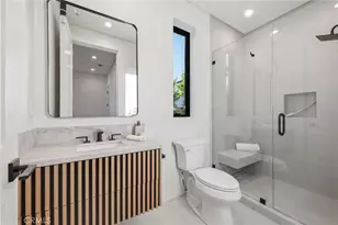 19141 Erwin, Tarzana, CA 91335 - Photo 21
