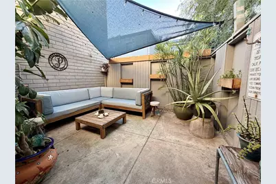 22030 Calvert #2, Woodland Hills, CA 91367 - Photo 17