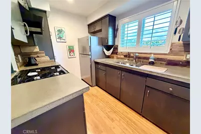 22030 Calvert #2, Woodland Hills, CA 91367 - Photo 13