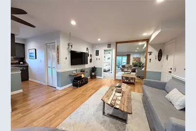 22030 Calvert #2, Woodland Hills, CA 91367 - Photo 5