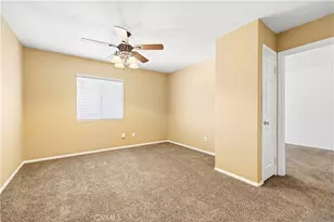 28637 Placerview Trail, Saugus, CA 91390 - Photo 29