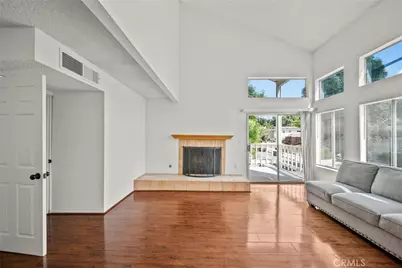 22647 Margarita Drive, Woodland Hills, CA 91364 - Photo 23