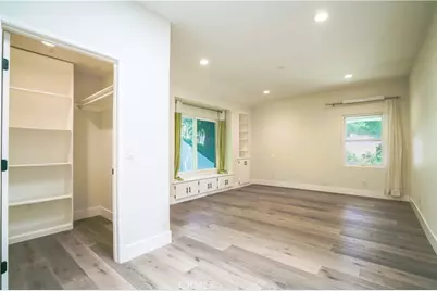 4726 Winnetka Avenue, Woodland Hills, CA 91364 - Photo 19