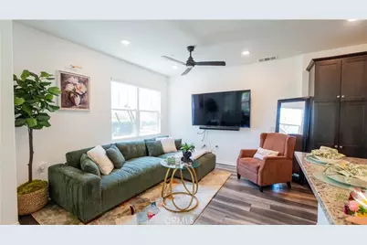 22740 Harmony, Saugus, CA 91350 - Photo 7