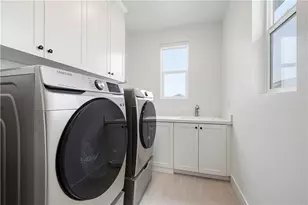 30012 Chestnut Ln, Castaic, CA 91384 - Photo 39