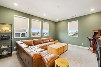 30012 Chestnut Lane, Castaic, CA 91384 - Photo 37