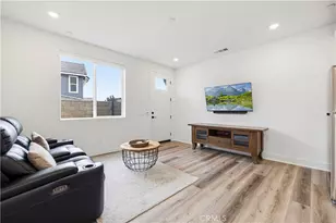 30012 Chestnut Ln, Castaic, CA 91384 - Photo 19