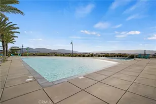 18175 Meridian Ln, Saugus, CA 91350 - Photo 33