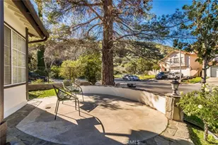 29033 Shadow Valley Ln, Saugus, CA 91390 - Photo 5
