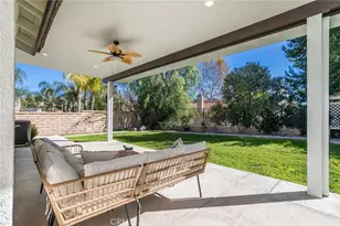 29033 Shadow Valley Ln, Saugus, CA 91390 - Photo 51