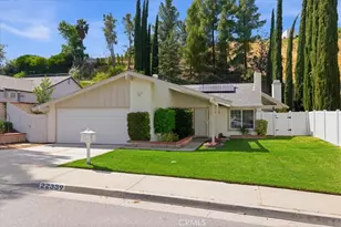 22339 Cheraw, Saugus, CA 91350 - Photo 1