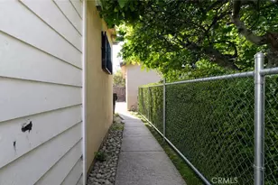 129 N Hagar, San Fernando, CA 91340 - Photo 15