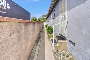 14821 Burbank, Van Nuys, CA 91411 - Photo 13