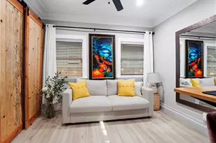 2330 W 29th Pl, Los Angeles, CA 90018 - Photo 13