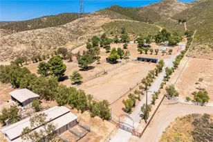 35675 Peppertree, Agua Dulce, CA 91390 - Photo 3