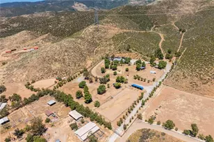 35675 Peppertree, Agua Dulce, CA 91390 - Photo 63