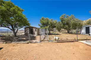 35675 Peppertree, Agua Dulce, CA 91390 - Photo 13