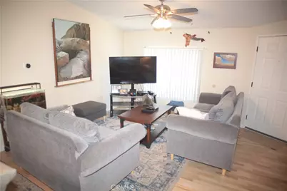 27502 Amethyst, Castaic, CA 91384 - Photo 3