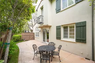 27010 Carmelita, Valencia, CA 91355 - Photo 21