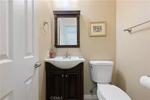 19348 Ave Of The Oaks, Newhall, CA 91321 - Photo 17