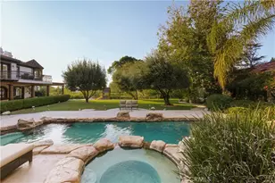 17984 Boris Dr, Encino, CA 91316 - Photo 3