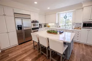 27042 Edgewater Ln, Valencia, CA 91355 - Photo 25
