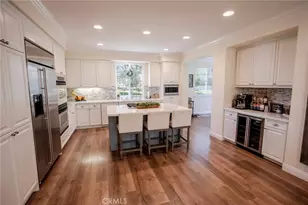 27042 Edgewater Ln, Valencia, CA 91355 - Photo 3