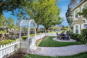 27042 Edgewater Ln, Valencia, CA 91355 - Photo 7