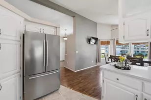 20039 Shadow Island, Canyon Country, CA 91351 - Photo 11