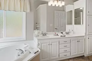 20039 Shadow Island, Canyon Country, CA 91351 - Photo 21