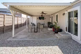 20039 Shadow Island, Canyon Country, CA 91351 - Photo 31