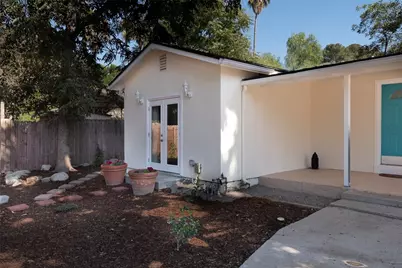 10416 Clybourn Avenue, Shadow Hills, CA 91040 - Photo 35
