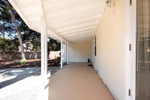 10416 Clybourn Ave, Shadow Hills, CA 91040 - Photo 29