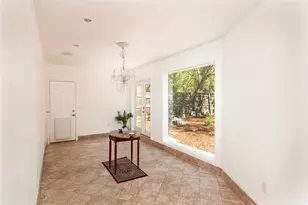 10416 Clybourn Ave, Shadow Hills, CA 91040 - Photo 15
