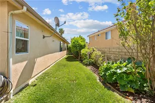 30127 Galbreth Ct, Castaic, CA 91384 - Photo 49
