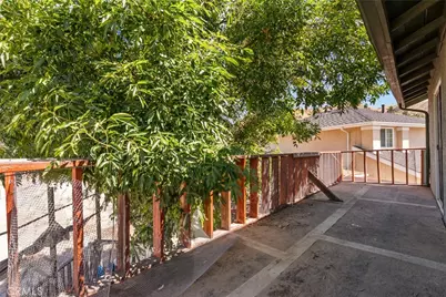 11837 Hunnewell, Sylmar, CA 91342 - Photo 29