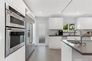 23051 Burbank Blvd, Woodland Hills, CA 91367 - Photo 11