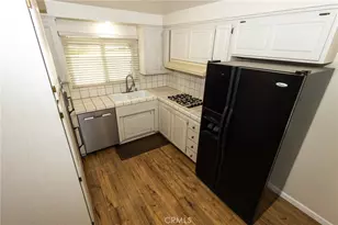 26801 Cir of the Oaks, Newhall, CA 91321 - Photo 7