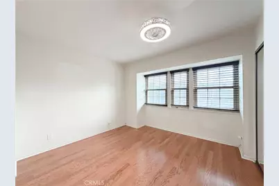 22131 N Oxnard Street #A, Woodland Hills, CA 91367 - Photo 15