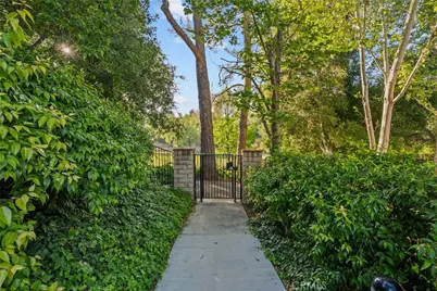 24029 Arroyo Park Drive #7, Valencia, CA 91355 - Photo 25