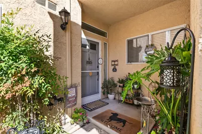 24029 Arroyo Park Drive #7, Valencia, CA 91355 - Photo 5