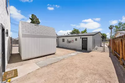 15992 Lawrence Drive, Mojave, CA 93501 - Photo 47