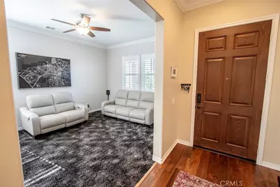 26424 Township, Saugus, CA 91350 - Photo 5
