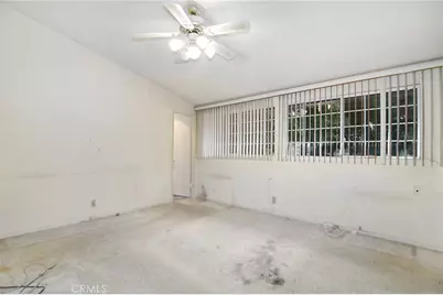 20600 Clarendon, Woodland Hills, CA 91367 - Photo 9