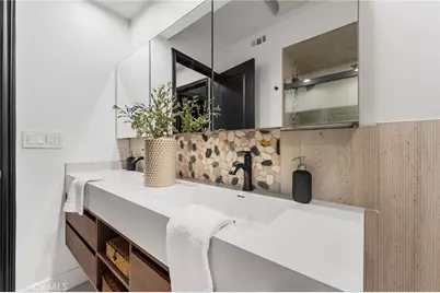 423 N Palm #108, Beverly Hills, CA 90210 - Photo 11
