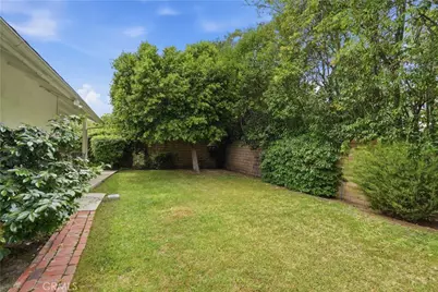 14951 Gilmore, Van Nuys, CA 91411 - Photo 25