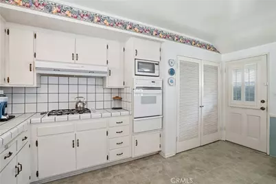 14951 Gilmore, Van Nuys, CA 91411 - Photo 9
