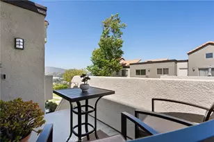 21200 Trumpet, Newhall, CA 91321 - Photo 5